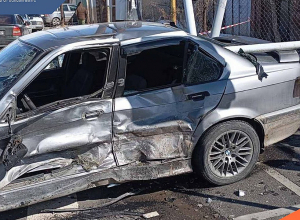 Գազատար խողովակը պոկվել և ընկել է մեքենայի վրա