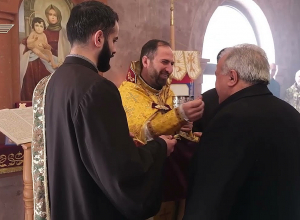 ԵԿՄ վարչության բակի Սուրբ Ղեւոնդ երեց եկեղեցում օրվա առթիվ մատուցվեց Սուրբ Պատարագ։