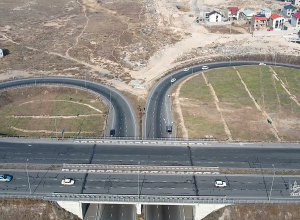 Озеленяется участок Аштаракского шоссе площадью 4,5 га ведется строительство ирригационной сети