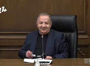 Փաշինյա'ն, գերիների դիմաց քեզ առաջարկի․ Աղվան Վարդանյան