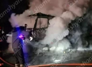 Հրդեհ է բռնկվել Ռուսաստանից մեծ քանակի կոնյակի շշեր տեղափոխող Iveco մակնիշի բեռնատարում