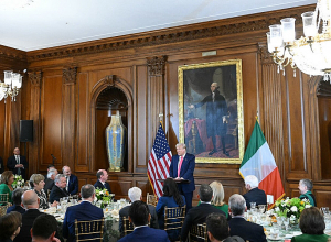 Трамп: переговорщики уже едут в Россию