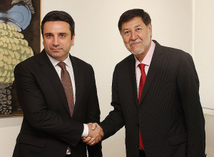 Ալեն Սիմոնյանը հանդիպել է Մեքսիկայի Սենատի նախագահ Խերարդո Ֆերնանդես Նոռոնյայի հետ