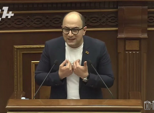 Կա՛մ քիչ է մնացել բոլորիս, կա՛մ քիչ է մնացել խայտառակությանը, եթե հայրենասերները հաջողության հասնեն