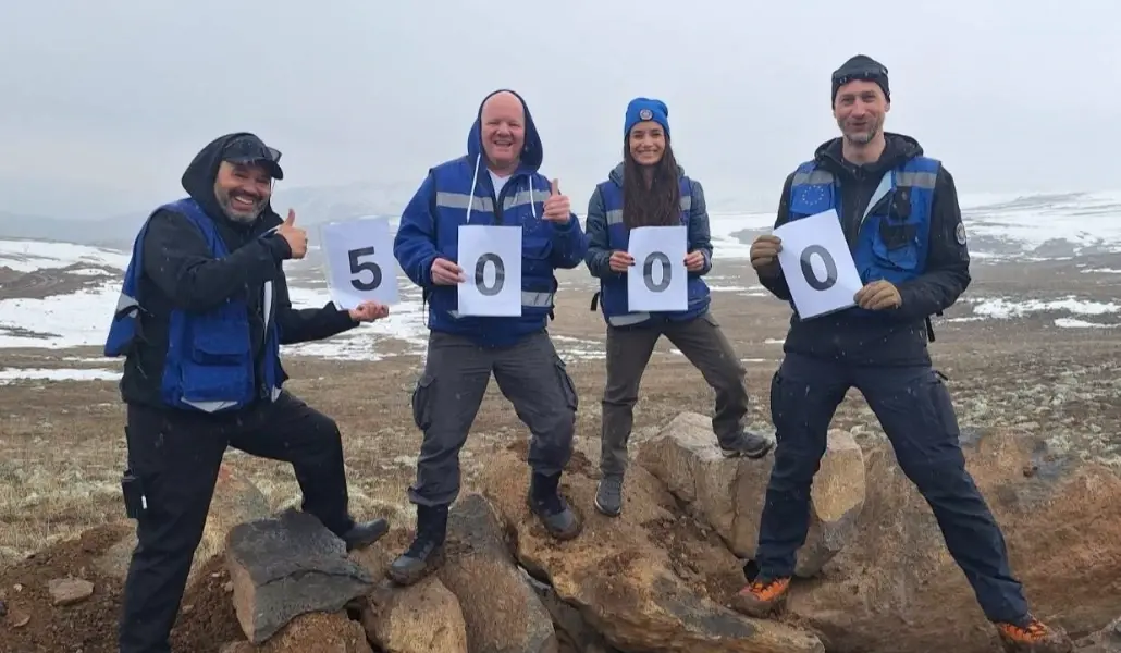 BQM2DBpvpRMzKZ8Ir5dsc4eqSCWrnV2FdkfJ03XY