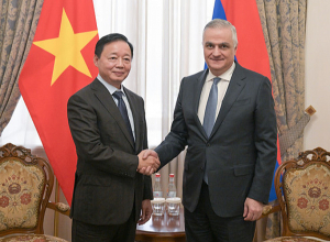 Փոխվարչապետ Մհեր Գրիգորյանը հանդիպում է ունեցել Վիետնամի փոխվարչապետի հետ