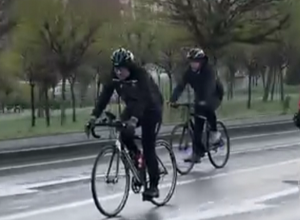 50 կմ 2 ժամում․ Փաշինյանը կրկին հեծանիվ է քշել