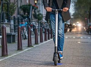 7000 դրամ տուգանք առաքում կատարելիս հեծանիվը կամ մոպեդն առանց սաղավարտի կամ չկոճկած սաղավարտով վարելու դեպքում. իրազեկում