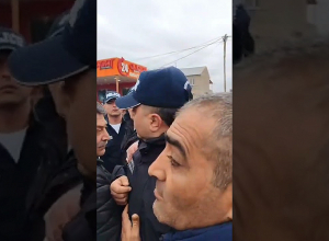 Լարված իրավիճակ.Պռոշյան համայնքի բնակիչները փակել են Աշտարակի խճուղին