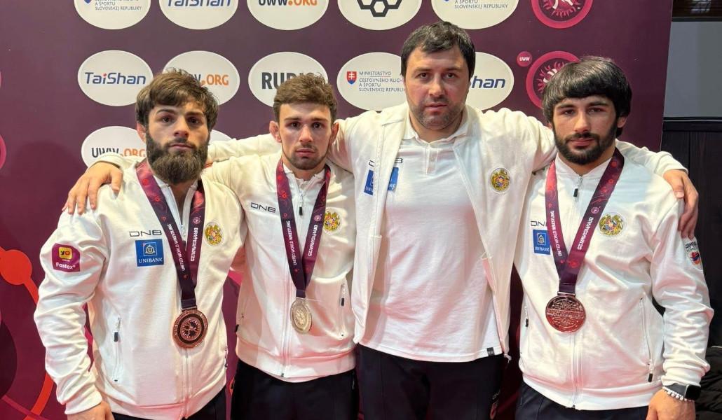 490117723_1073300998159312_2521931738059438893_n