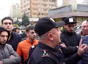 Իշխանությունը թքած ունի մեր խնդիրների վրա, բանի տեղ չեն դնում, սեփականության վկայականները չեն տալիս