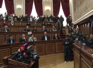 Գյումրիի ավագանու առաջին նիստն է. ՔՊ-ն ներկա չէ․ ՈՒՂԻՂ