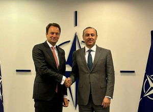 Արմեն Գրիգորյանը հանդիպել է Ջեֆրի վան Լևենի հետ