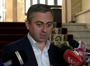 Սրանք զորքին ասում են՝ դռան հետևում սպասեք, հենց ասենք՝ կմտնեք. Սաղաթելյան