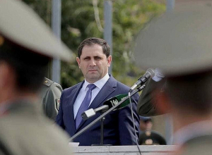 Սուրեն Պապիկյանը մեկնել է Հունաստան