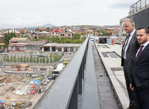 Մխիթար Հայրապետյանը ԵՄ դեսպան Վասիլիս Մարագոսի հետ այցելել է «Ինժեներական քաղաք»