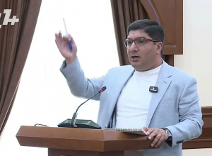 Ձեր սարքած մանկապարտեզները թքած կպցրած են․գնացե՛ք, բռնե՛ք, հերն անիծեք․ Մեսրոպ Մանուկյան