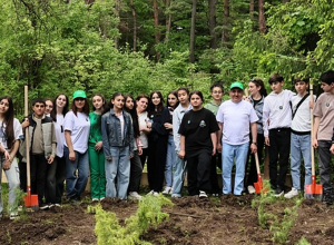 Հիշատակի ծառատունկ «Սոճուտ» դենդրոպարկում՝ Վիտալի Լեոնովիչի ծննդյան տարեդարձի օրը