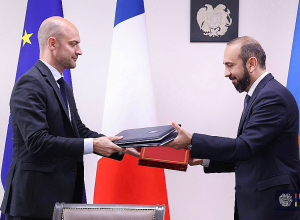 Երևանում ստորագրվեցին Հայաստան–Ֆրանսիա համագործակցության խորացման երեք փաստաթուղթ