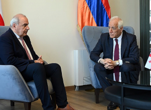 Վահագն Խաչատուրյանն այցելել է Հայաստանում Վրաստանի դեսպանատուն