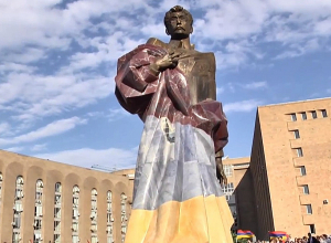 Հարգանքի տուրք՝ Առաջին Հանրապետության հիմնադիր Արամ Մանուկյանի հիշատակին