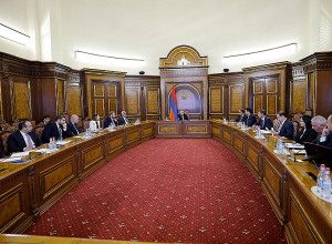 Նիկոլ Փաշինյանի գլխավորությամբ տեղի է ունեցել խորհրդակցություն՝ նվիրված անկանխիկ գործառնությունների խթանման հարցերին