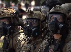 Բանակ նահանգի դեմ. Տրամփի որոշումը Կալիֆոռնիայում լարվածություն է առաջացրել