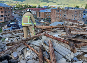 Վնասվել են 21 շենք-շինությունների տանիքներ, 19 մարդատար, 3 բեռնատար ավտոմեքենա․ Փրկարար ծառայություն