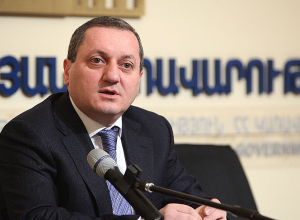 Գլխավոր դատախազությունը պահանջում է Արտյոմ Մովսեսյանից բռնագանձել 8 անշարժ գույք և 1,5 միլիարդ դրամ