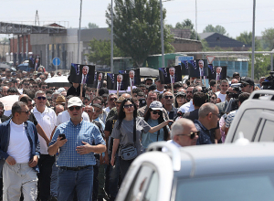 Հավաք Մայր Աթոռում՝ ի պաշտպանություն Հայ առաքելական եկեղեցու․ ուղիղ