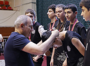 Փաշինյանը հետեւել է  «Դպրոցականների բասկետբոլի լիգա» մարզական խաղերի եզրափակիչ փուլի հանդիպմանը