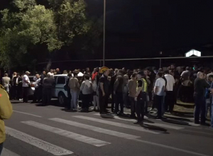 Բագրատ Սրբազանն ու աջակիցները դեռ  դատարանում են. քննվում է նրանց կալանավորելու միջնորդությունը. ՈՒՂԻՂ