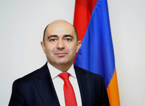 Աղազարյանը և Ասլանյանը պատրաստ են առաջադրել Միքայել արքեպիսկոպոսի թեկնածությունը․ Մարուքյան