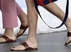 Prada-ի սանդալների շուրջ սկանդալը հնդիկների մեջ վերածնեց հետաքրքրությունը տեղական կոշկեղենի նկատմամբ