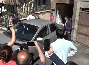 Իրավապահները Նարեկ Կարապետյանին տարան