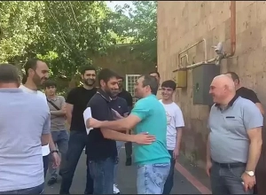 Գեղամ Մանուկյանի որդին ու ևս 3 հոգի ազատ արձակվեցին