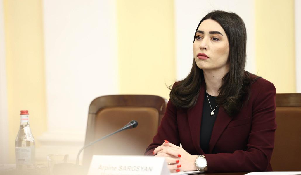 l-0x0wh-2048x1194z-0.3838