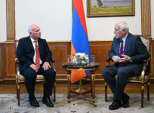 Վահագն Խաչատուրյանն ու ՀԾԿՀ նախագահը քննարկել են ՀԷՑ-ի հետ կապված հարցեր