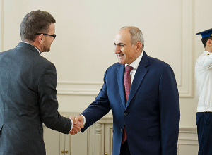 Վարչապետ Փաշինյանն ընդունել է ՀՀ-ում Միացյալ Թագավորության դեսպանին