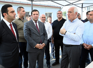 Վահագն Խաչատուրյանն այցելել է հայ-իրանական սահմանին գտնվող Մեղրիի անցակետ