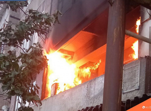 Հրդեհ՝ Երևանի բազմաբնակարան շենքերից մեկում․ փրկարարները տարհանել են շենքի մոտ 50 բնակչի