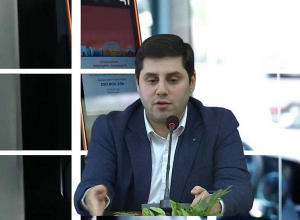 Տրանսպորտային տոմսային համակարգն ու նոր փոփոխությունները. փոխքաղաքապետի ասուլիսը. ՈՒՂԻՂ