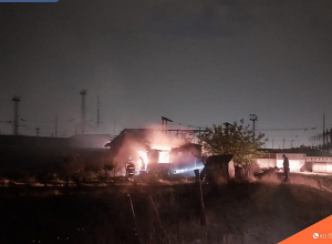 Հրշեջ-փրկարարները մարել են Ներքին Չարբախի տներից մեկում բռնկված հրդեհը (թարմացված)