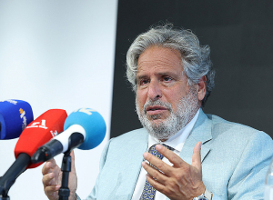 Միջազգային իրավապաշտպան Ռոբերտ Ամստերդամի մամուլի ասուլիսը․ ուղիղ