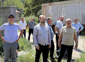 Էկոնոմիկայի նախարարն ու մի շարք պատգամավորներ այցելել են Սյունիքի մարզ