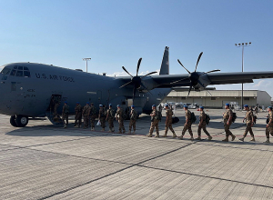 ԱՄՆ ռազմական կցորդը բարի երթ մաղթեց Կոսովո մեկնող հայ խաղաղապահներին