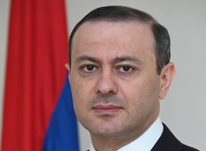 Արմեն Գրիգորյանը կմեկնի Փարիզ