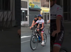 Հեծանվային լուսաբացը Երևանում․ Փաշինյան