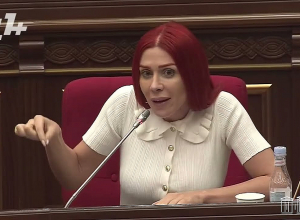 Ձեր տրամադրությունը պիտի փչացնեմ. Խամոյան