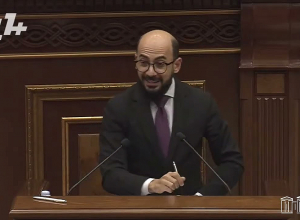 Մեր օրվա Ռեմբոն ա Գառնիկ Դանիելյանը, ասում ա՝ ես եմ փրկել եկեղեցին․ Հովհաննիսյան